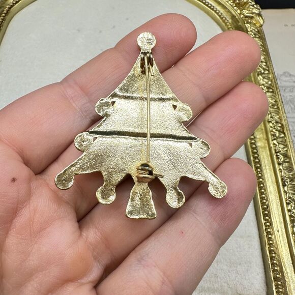 Vintage Jewelry Enamel Christmas Tree with Rhinestones Brooch Christmas Pin - Picture 2 of 3